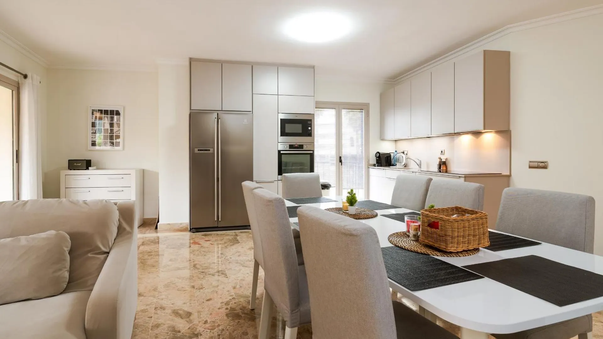 Spacious Four Bedroom Apartment In San Pedro Marbella