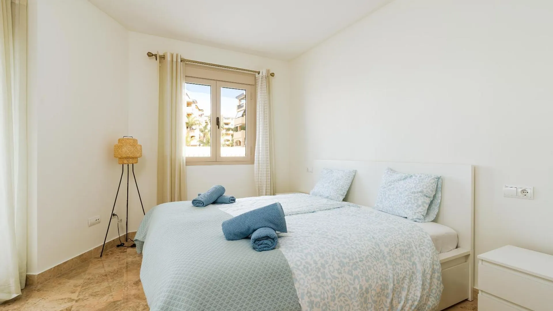 Spacious Four Bedroom Apartment In San Pedro Marbella
