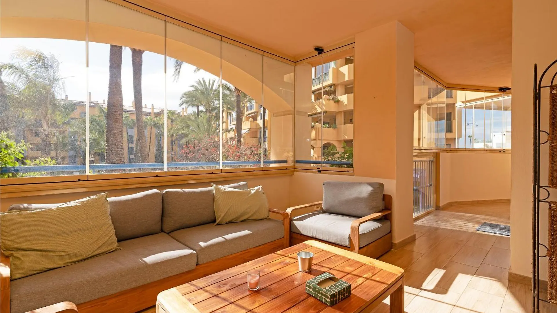 Spacious Four Bedroom Apartment In San Pedro ماربيا