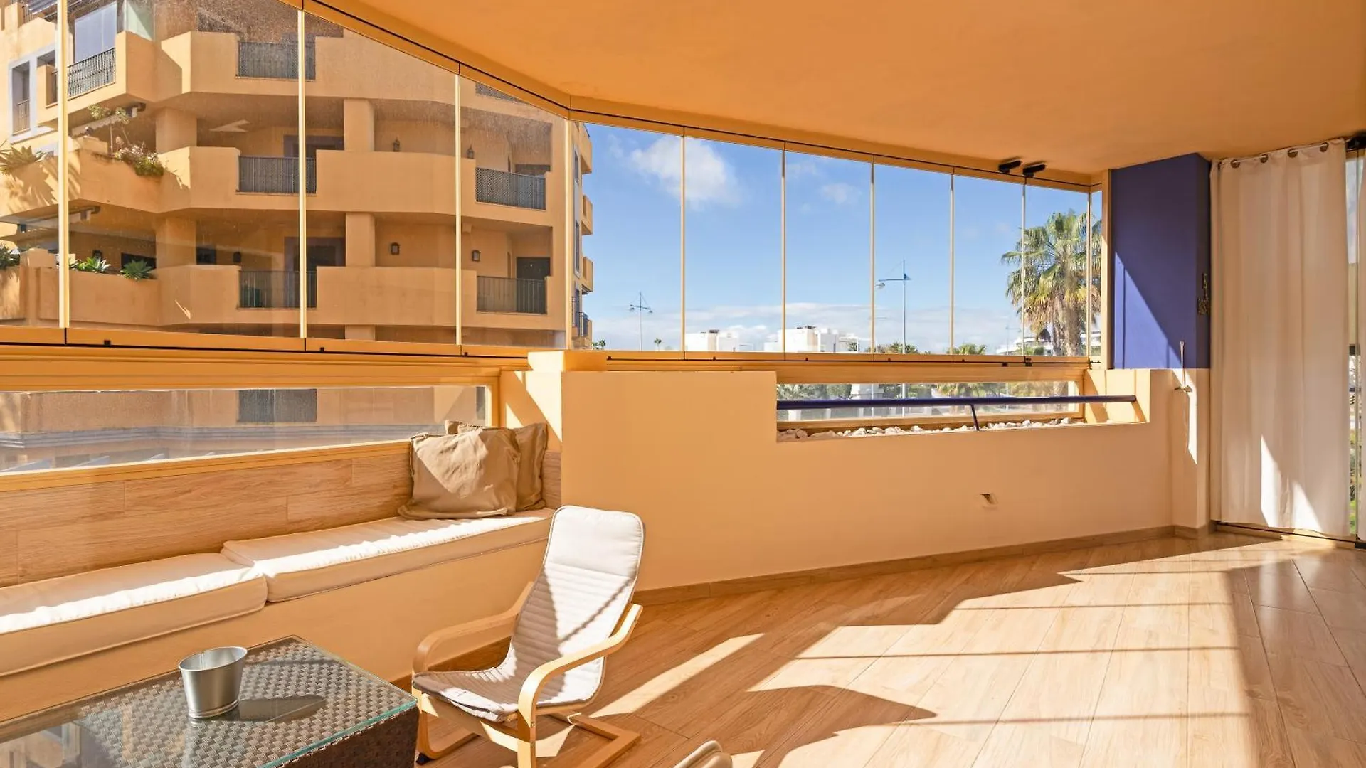 Spacious Four Bedroom Apartment In San Pedro ماربيا